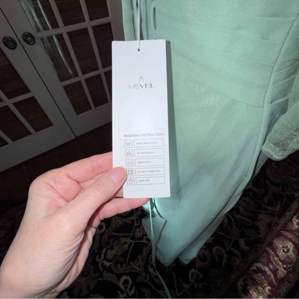 Miss Veil mint green lace and chiffon floor-length formal gown size 12 - Picture 11 of 16
